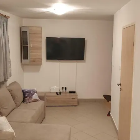 Apartment Mirko Punat