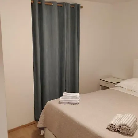Mirko Apartamento Punat